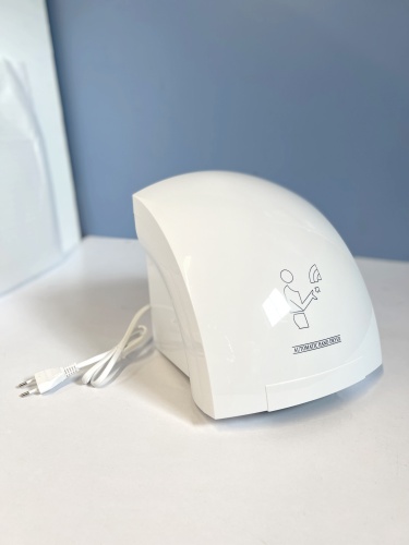 Электросушитель для рук VIENTA белый, 1,8 кВт  22х21х24